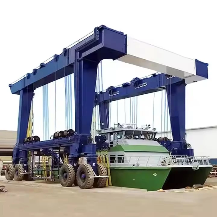 320-тонний мобільний морський підйомник