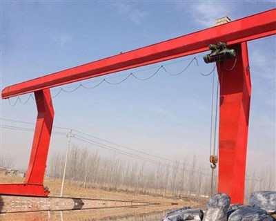 Козловий кран типу L з крюком для однієї головної балки